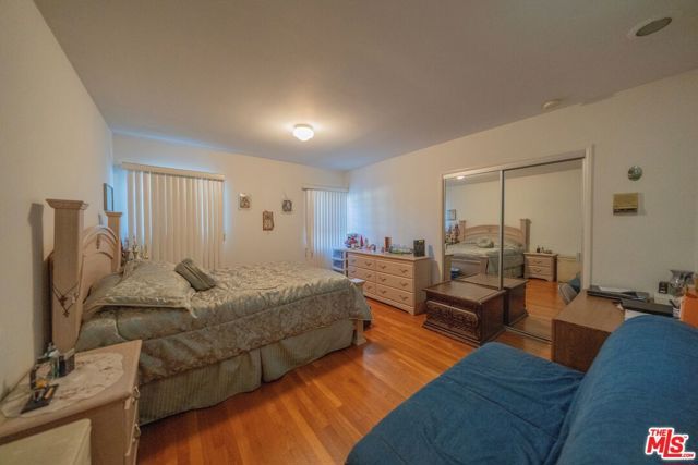 516 N Crescent Heights Boulevard, Los Angeles, CA 90048