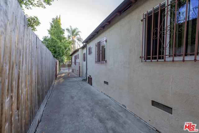 516 N Crescent Heights Boulevard, Los Angeles, CA 90048