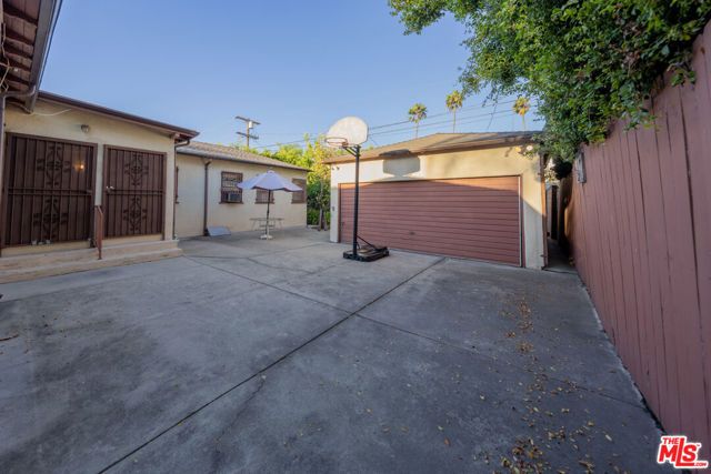 516 N Crescent Heights Boulevard, Los Angeles, CA 90048