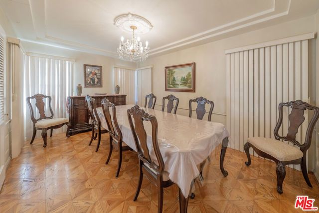 516 N Crescent Heights Boulevard, Los Angeles, CA 90048