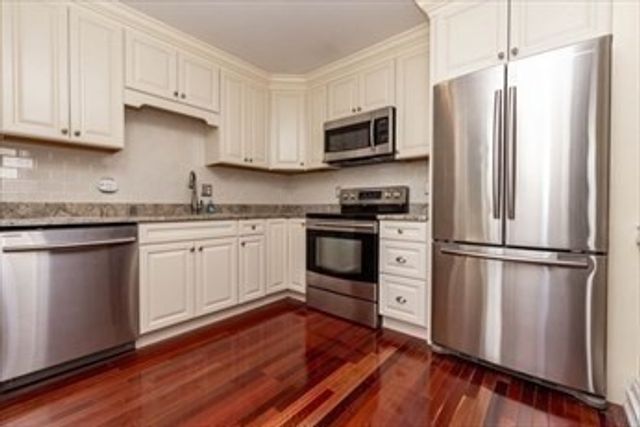 16 Balmoral Street 308, Andover, MA 01810