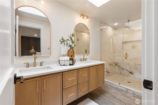 11007 2nd Avenue NW, Seattle, WA 98177