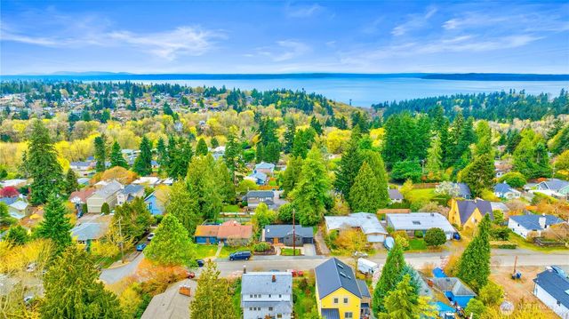 11007 2nd Avenue NW, Seattle, WA 98177