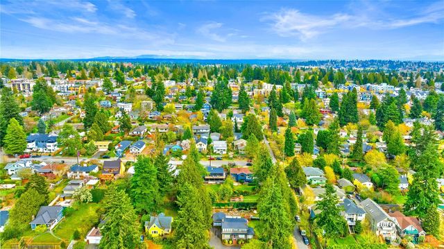 11007 2nd Avenue NW, Seattle, WA 98177