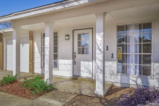 6811 Spring Manor St, San Antonio, TX 78249