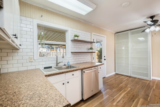 6811 Spring Manor St, San Antonio, TX 78249