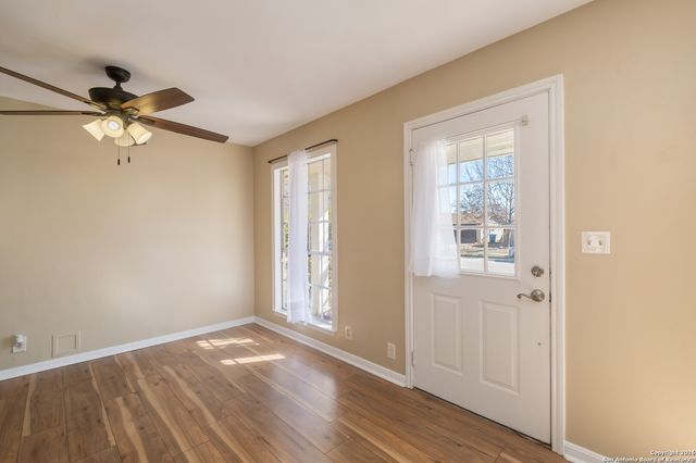 6811 Spring Manor St, San Antonio, TX 78249