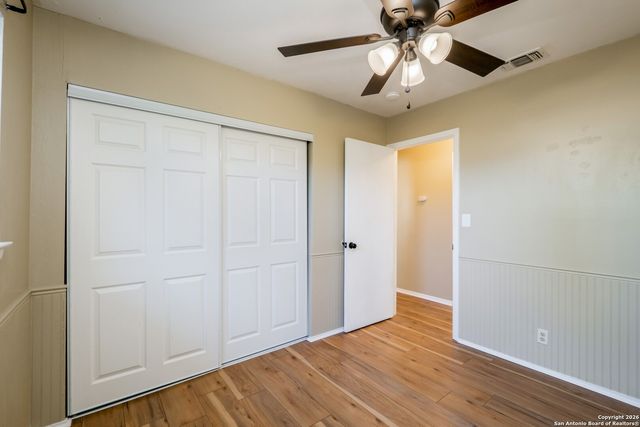 6811 Spring Manor St, San Antonio, TX 78249