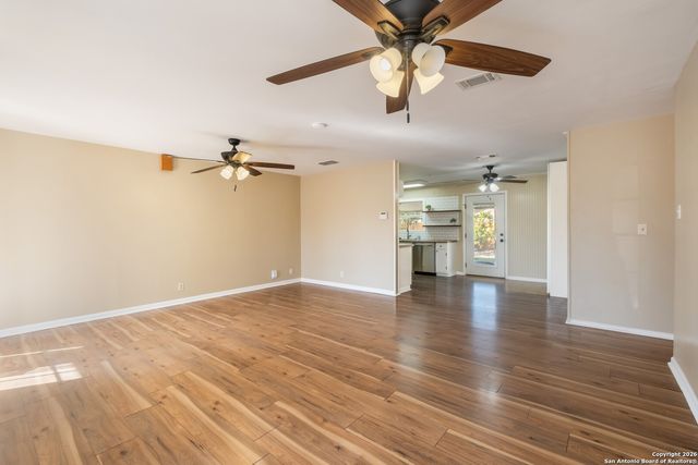 6811 Spring Manor St, San Antonio, TX 78249