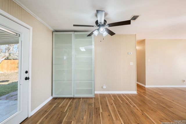 6811 Spring Manor St, San Antonio, TX 78249