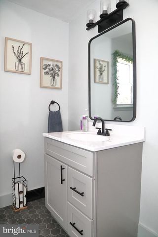 40 LIME ST, Ephrata, PA 17522