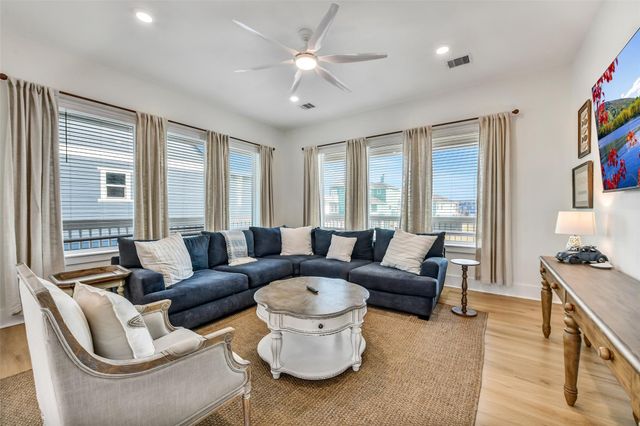 22908 Miramar Street, Galveston, TX 77554