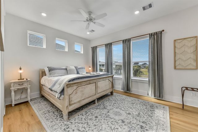 22908 Miramar Street, Galveston, TX 77554