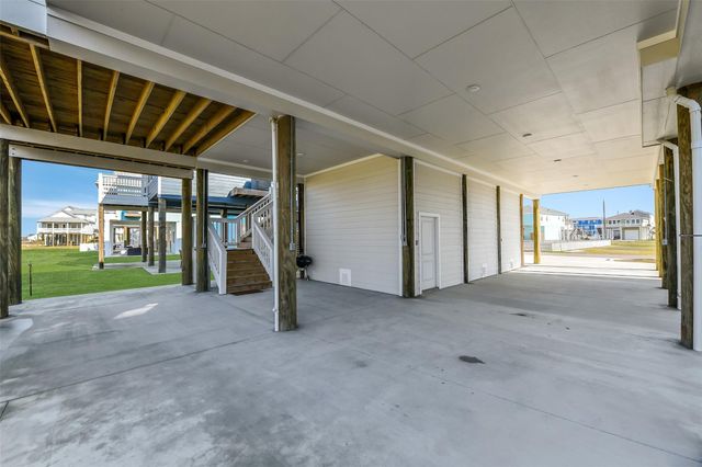 22908 Miramar Street, Galveston, TX 77554