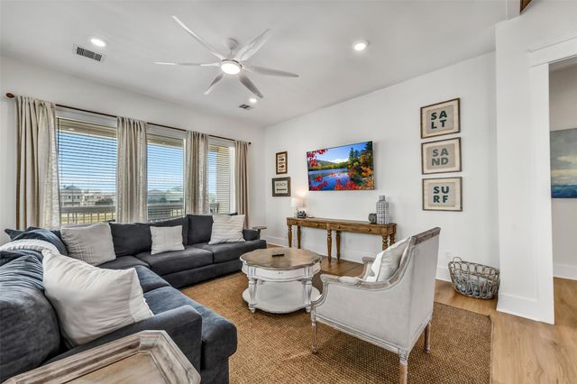 22908 Miramar Street, Galveston, TX 77554