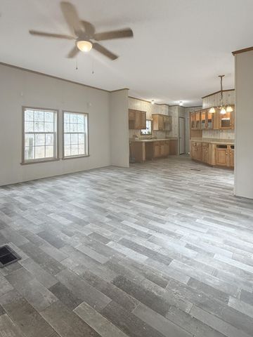 159 Tilley, Leesville, LA 71446