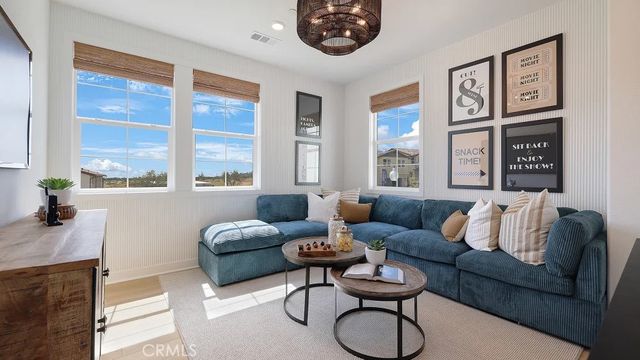 2201 Aneto Way, Santa Paula, CA 93060