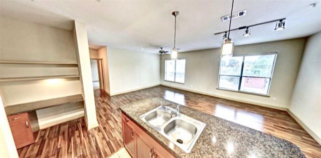 3333 Weslayan St Street 1459, Houston, TX 77027