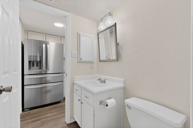 7300 Eagle View Avenue NE, Albuquerque, NM 87113