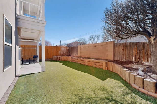 7300 Eagle View Avenue NE, Albuquerque, NM 87113