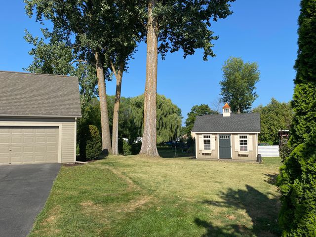 814 Bear Swamp Road, Peru, NY 12972