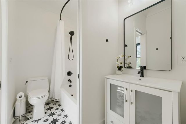 4475 Pebble Rock Drive, Cumming, GA 30041