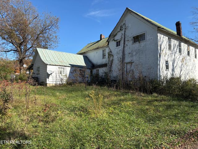 308 Rock Bridge Rd, Oliver Springs, TN 37840