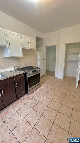 320 Central Avenue, Orange, NJ 07050