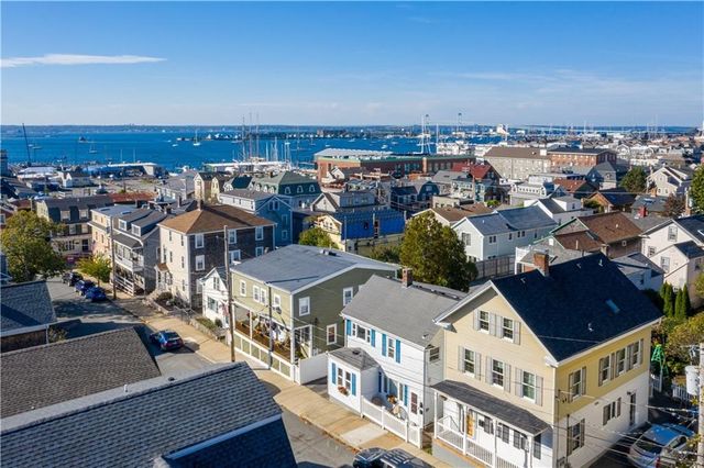 22 Dearborn Street 2, Newport, RI 02840