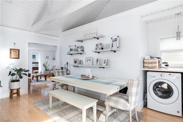 22 Dearborn Street 2, Newport, RI 02840