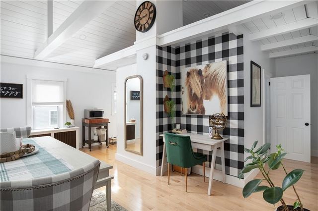 22 Dearborn Street 2, Newport, RI 02840