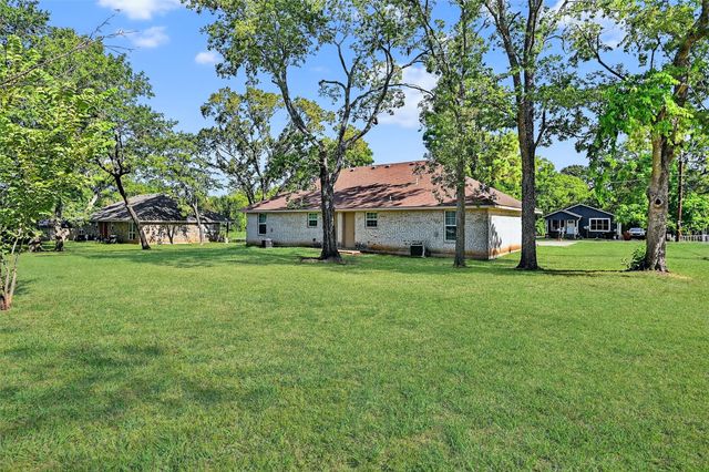 708 Seven Oaks Road 712, Bonham, TX 75418