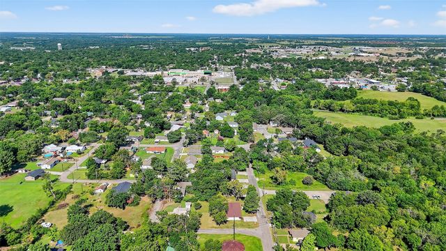708 Seven Oaks Road 712, Bonham, TX 75418