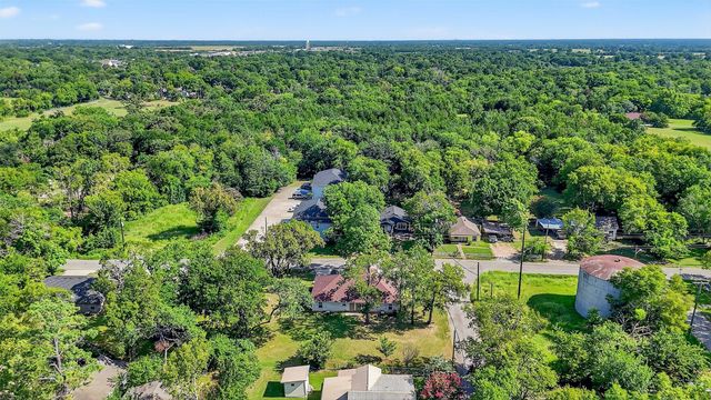 708 Seven Oaks Road 712, Bonham, TX 75418