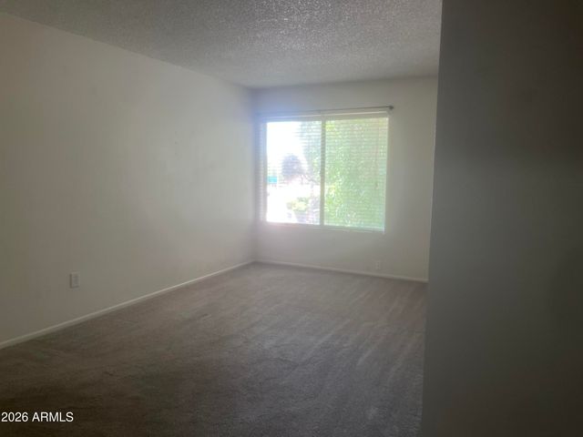 5902 W Townley Avenue, Glendale, AZ 85302
