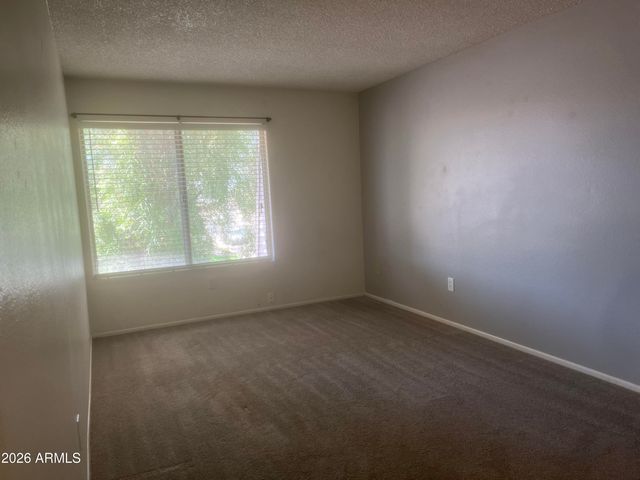 5902 W Townley Avenue, Glendale, AZ 85302