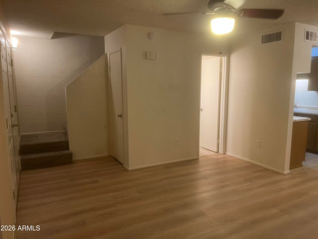 5902 W Townley Avenue, Glendale, AZ 85302