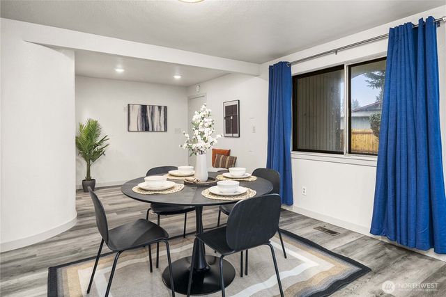 152 Christina Drive, Sumner, WA 98390