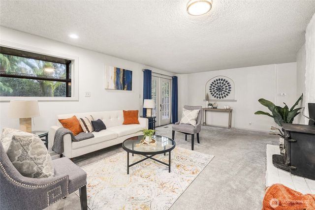 152 Christina Drive, Sumner, WA 98390