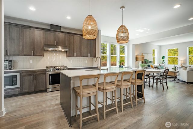 8917 Garibaldi Court, Blaine, WA 98230