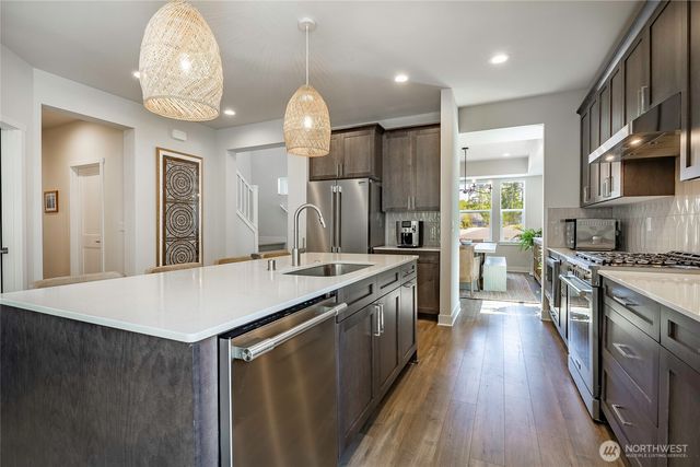 8917 Garibaldi Court, Blaine, WA 98230