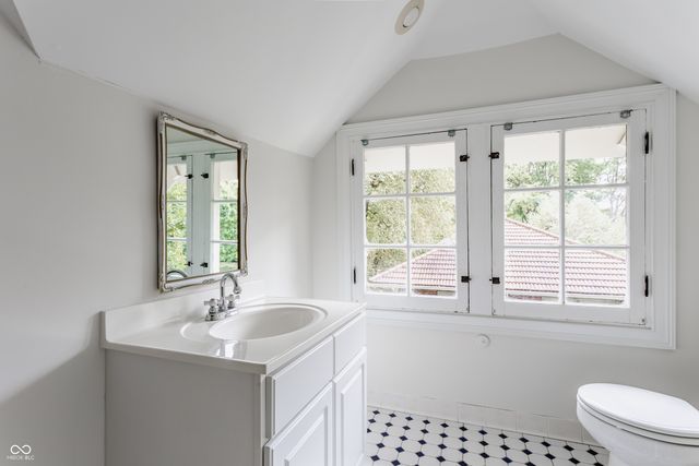 4353 N Pennsylvania Street, Indianapolis, IN 46205