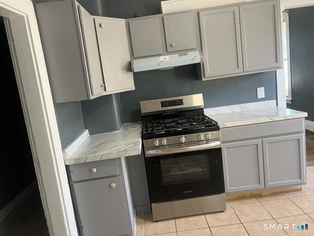 11 Seventh Street 1, Derby, CT 06418
