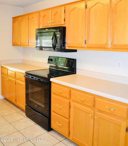3292 Big Ben, Hernando, MS 38632