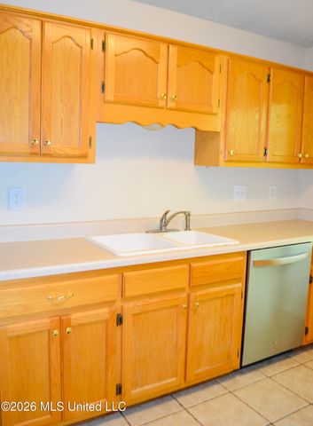 3292 Big Ben, Hernando, MS 38632