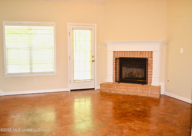 3292 Big Ben, Hernando, MS 38632