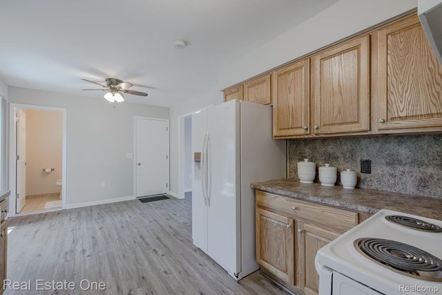 3103 Crooks Road, Rochester Hills, MI 48309