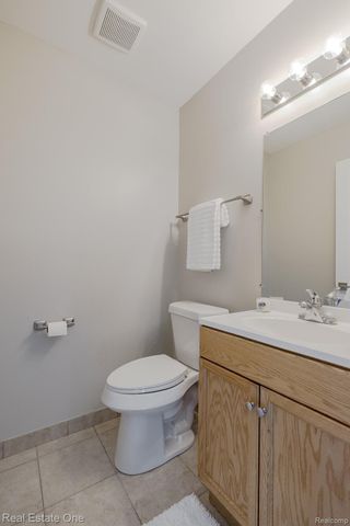 3103 Crooks Road, Rochester Hills, MI 48309