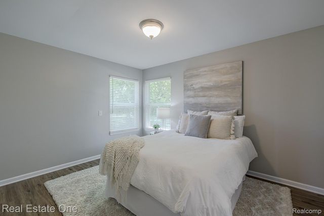 3103 Crooks Road, Rochester Hills, MI 48309