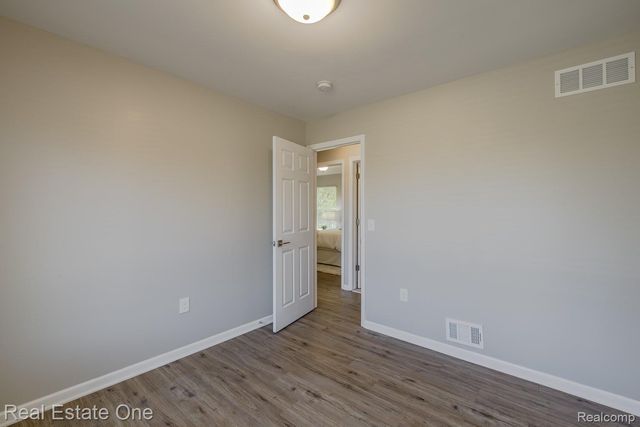 3103 Crooks Road, Rochester Hills, MI 48309